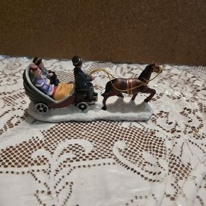 Village People Festive Horse Sleigh with Family Figurine